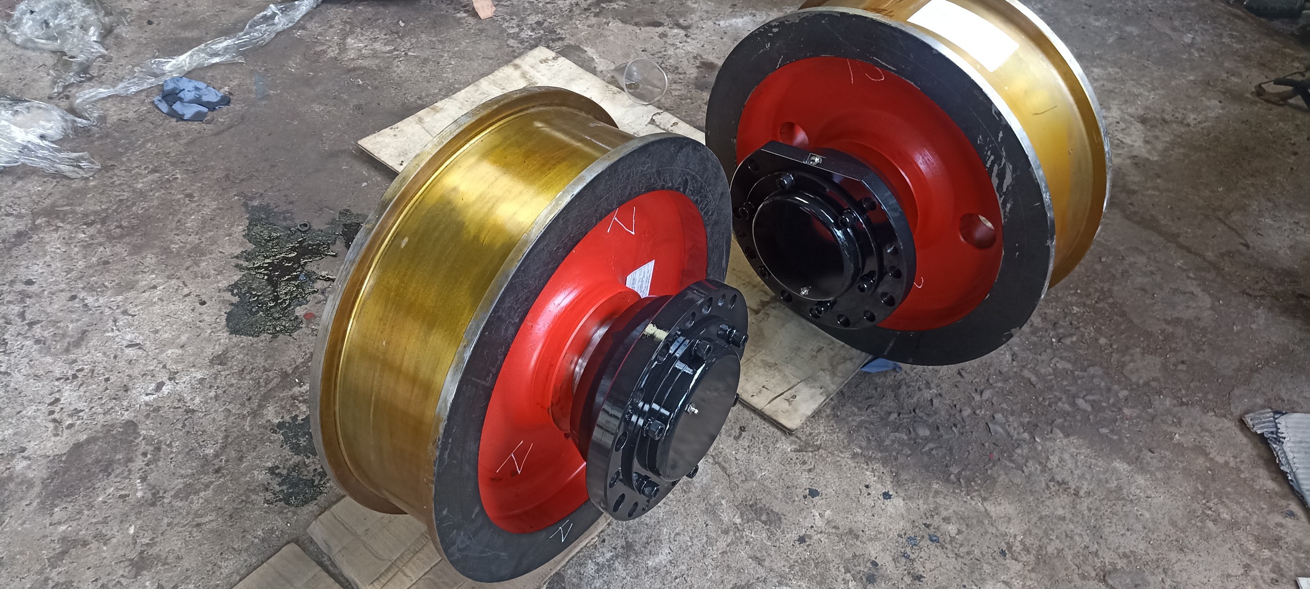 Bánh xe cầu trục – Gia công và phục hồi bánh xe công nghiệp 1 giacongcokhinhatphat200723216